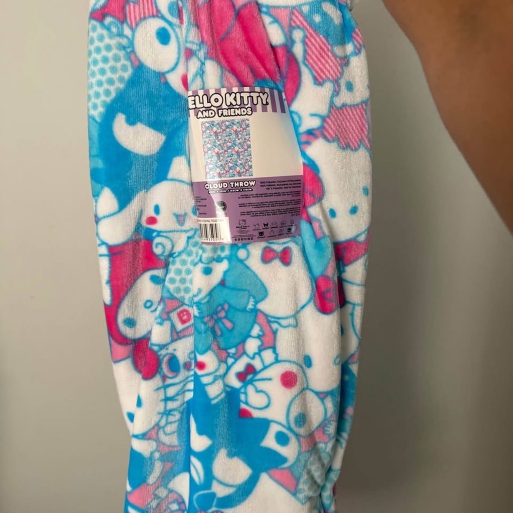 Hello Kitty Blanket